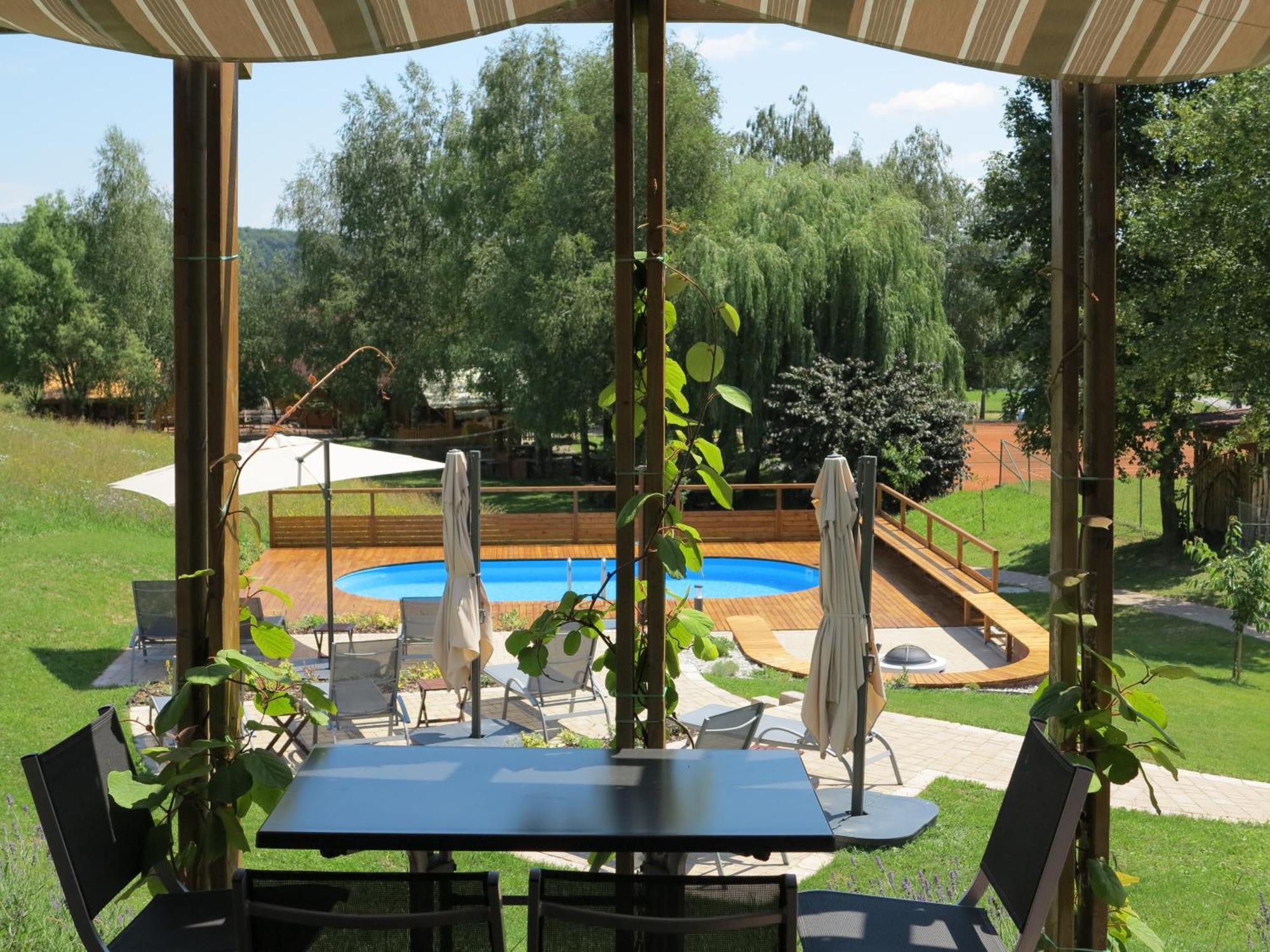 Naturasort Holiday Houses Pesnica pri Mariboru エクステリア 写真
