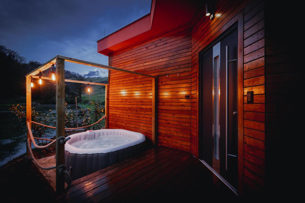 Naturasort Holiday Houses Pesnica pri Mariboru エクステリア 写真